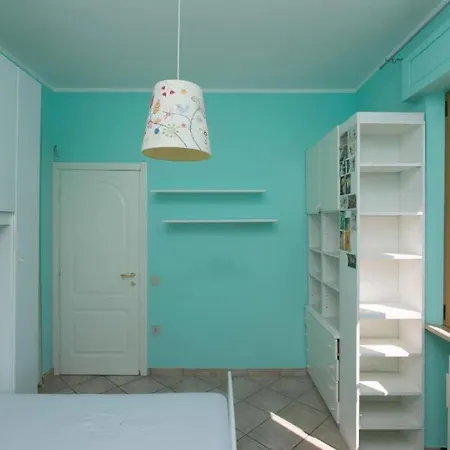 Apartamento Trilocale Con Terrazzo Fronte Mare, - M024