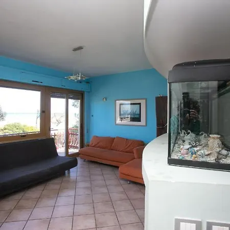 Trilocale Con Terrazzo Fronte Mare, - M024 Apartament *