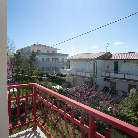 Appartement Trilocale Con Terrazzo Fronte Mare, - M024 Marcelli