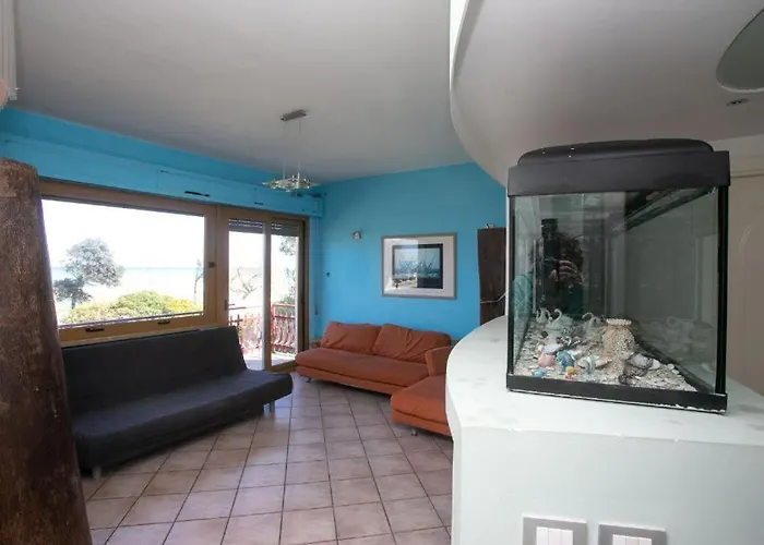Trilocale Con Terrazzo Fronte Mare, - M024 Апартаменты *