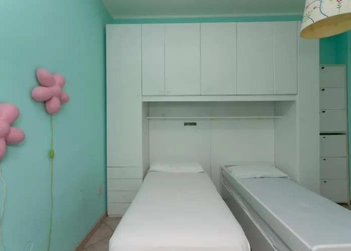 Апартаменты Trilocale Con Terrazzo Fronte Mare, - M024 Марчелли