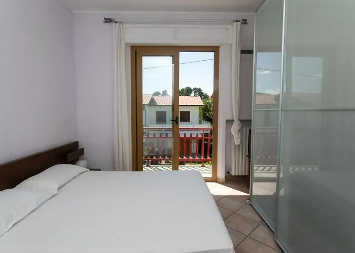 Trilocale Con Terrazzo Fronte Mare, - M024 * Марчелли